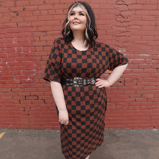 PLUS SIZE STUDDED STRETCH BELT