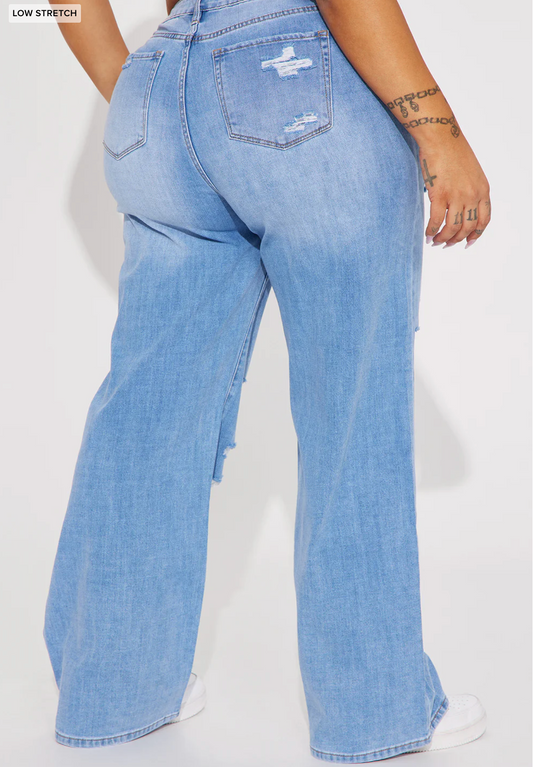 Distressed Wide Leg Jeans Size 22 - #17