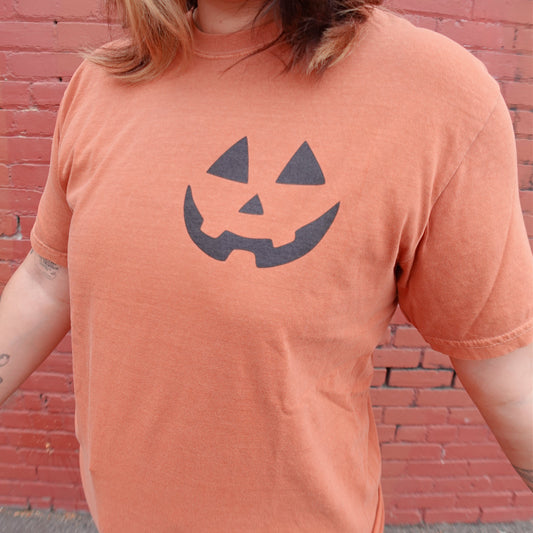 PUMPKIN POCKET HALLOWEEN TEE