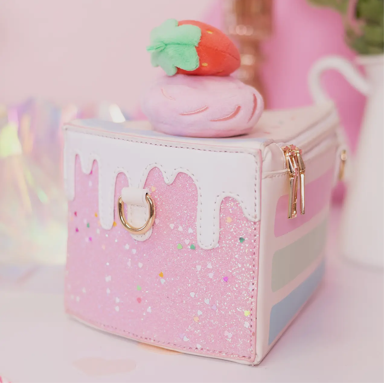 Shortcake Crossbody Cake Purse