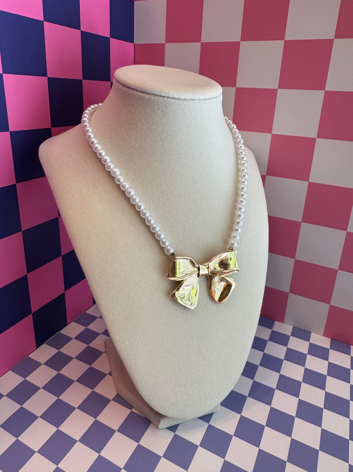 Pearl Bow Necklace
