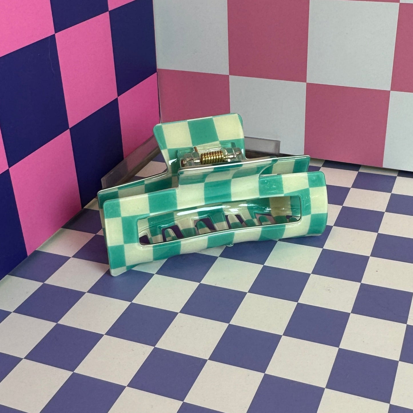 CHECKERED HAIR CLAW (6 COLORS!)
