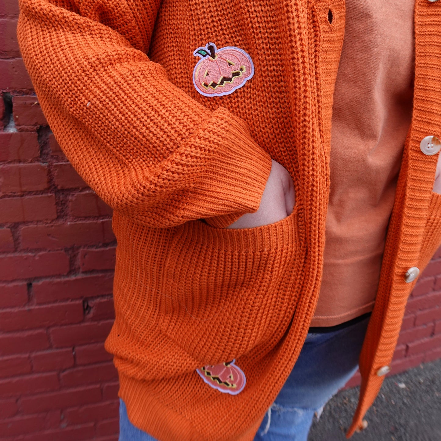 HALLOWEEN PUMPKIN PATCH LONGLINE CARDIGAN