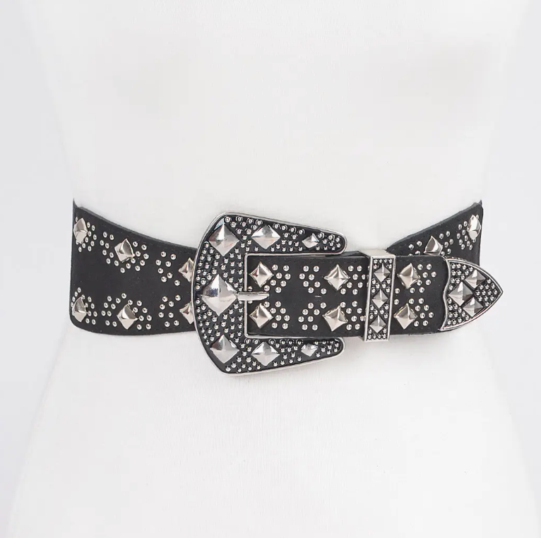 PLUS SIZE STUDDED STRETCH BELT
