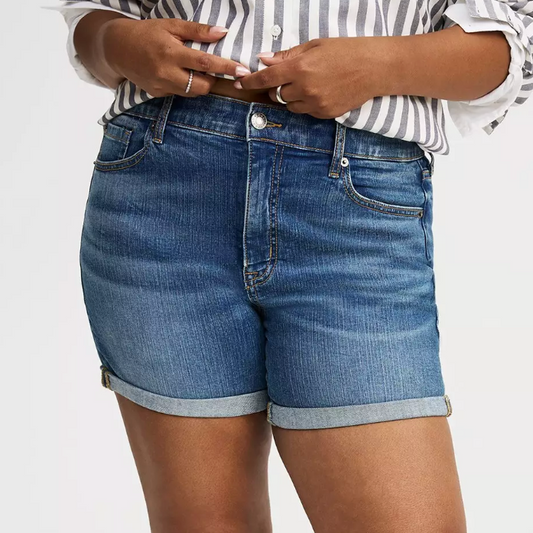 Torrid Vintage Wash 7" Inseam Size 20 #24